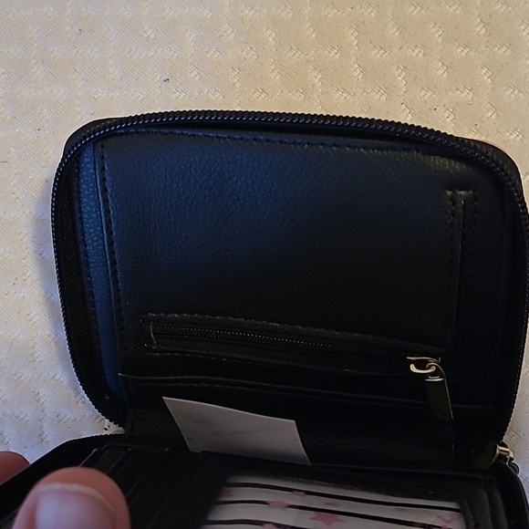 Betsey Johnson wallet - Picture 7 of 8